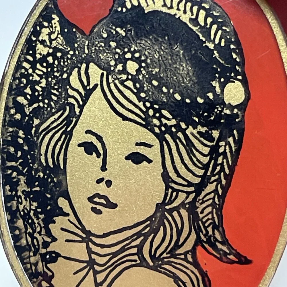 Vintage Woman Lady Brooch Pin Red Gold And‎ Black Colors Oval